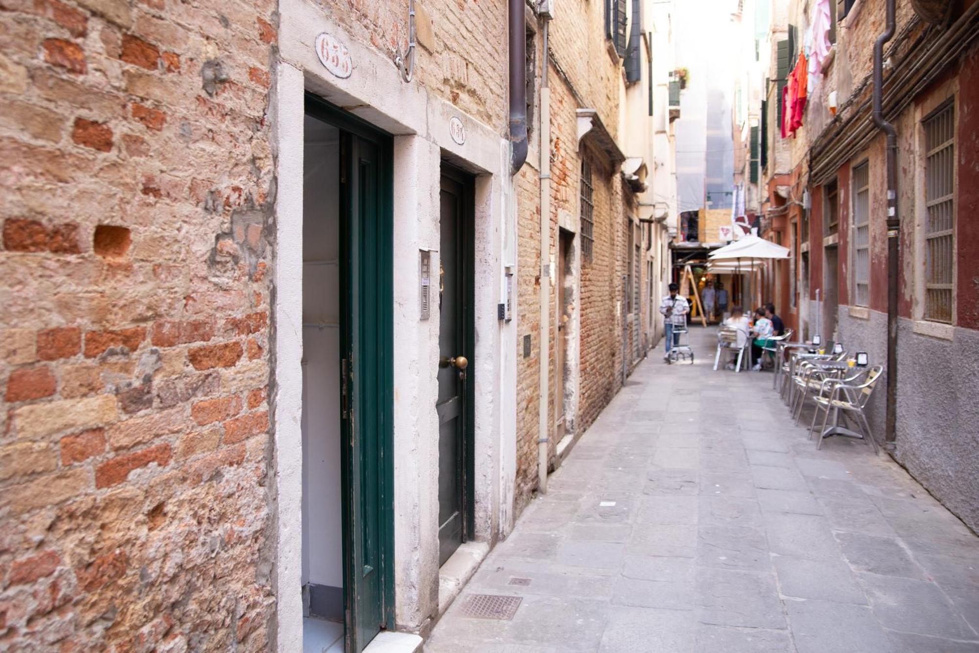 Ca Riolfo By Venicevillas, Rialto Exterior photo
